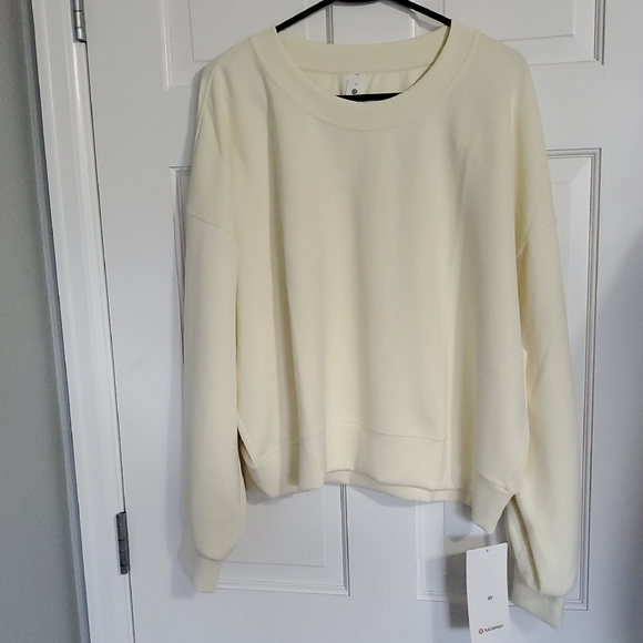 lululemon athletica Tops - NWT Lululemon Perfectly Oversized Crop Crew Softstreme Sz 12 Pale Yellow